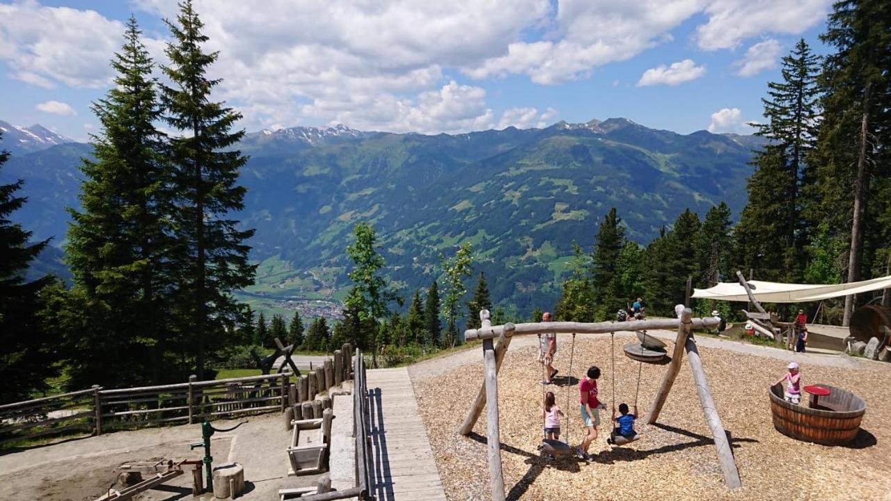 Landhaus Katharina Bis 12 Personen Mit Saunachalet Und Blick Auf Die Bergwelt Des Zillertals Hippach Exterior photo